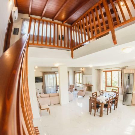 Villa Irina Míloi Exteriér fotografie